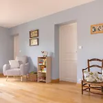 Chez Odile & Colin بيت للعطل *