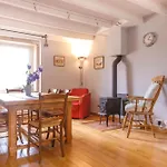 Chez Odile & Colin بيت للعطل Sulignat
